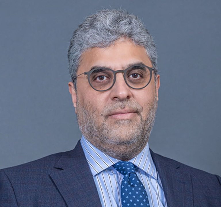  George Vlavianos