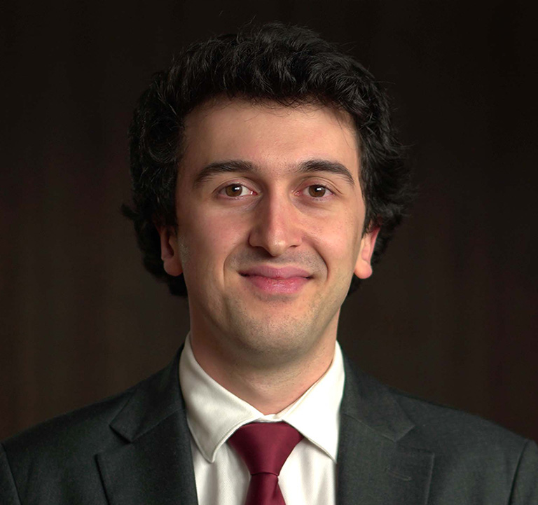  Tolga Bayrak